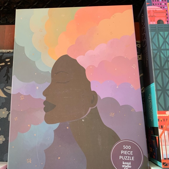 EUC JIGSAW PUZZLES !! Done 1 time. $8 each - Picture 2 of 10